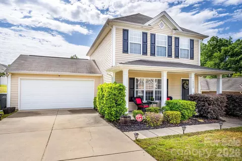 10809 Traders Ct, Davidson, NC 28036