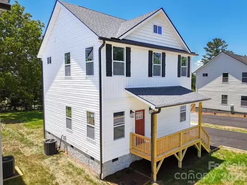 430 Hazel Mill Rd, Asheville, NC 28806
