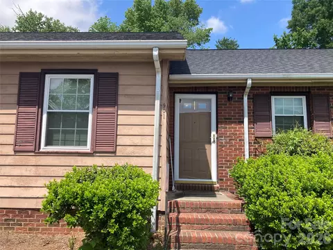 1300 Larchmont 901 Pl #901, Salisbury, NC 28144