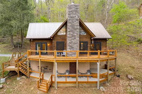179 Chestnut Vlg, Mars Hill, NC 28754