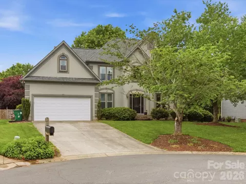 6909 Royce Ct, Charlotte, NC 28277