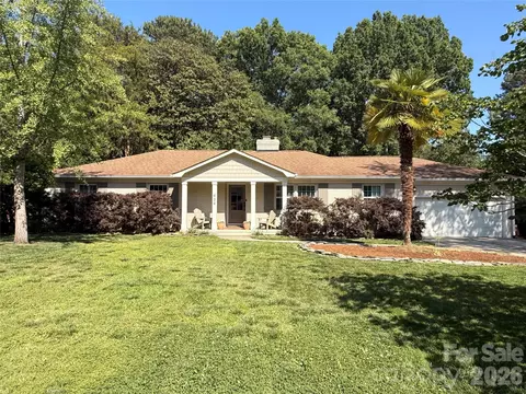 434 Blairmore Dr, Charlotte, NC 28211