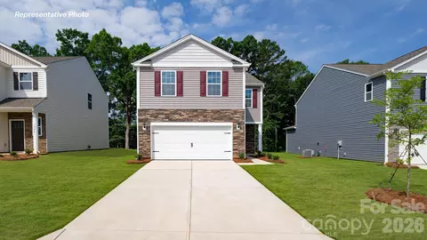 1371 Mammoth Rd, Hickory, NC 28602