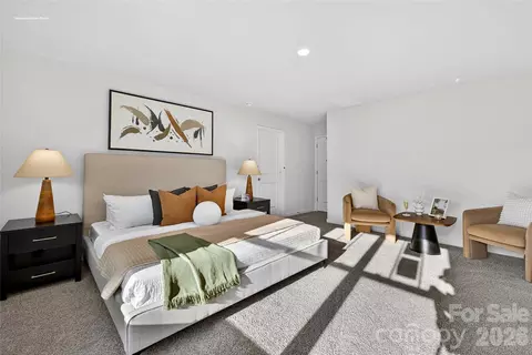 Bedroom - 1375 Mammoth Rd, Hickory, NC 28602 photo 3 of 6