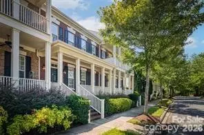 439 Ohenry Ave, Davidson, NC 28036