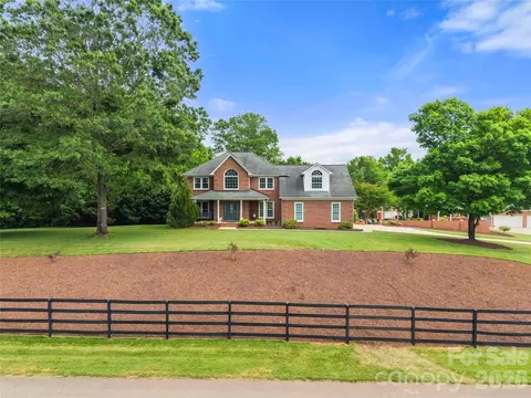 1125 Saddle Dr, York, SC 29745