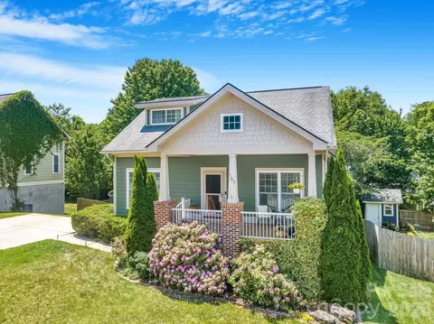157 Estelle Park Dr, Asheville, NC 28806