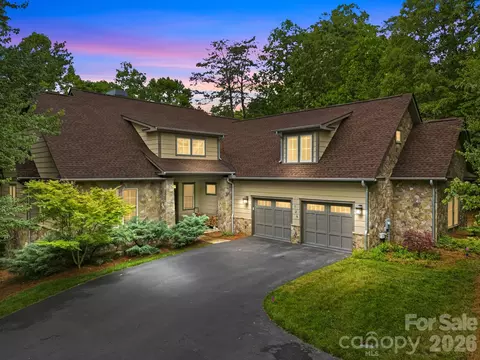 129 Orvis Stone Cir, Biltmore Lake, NC 28715