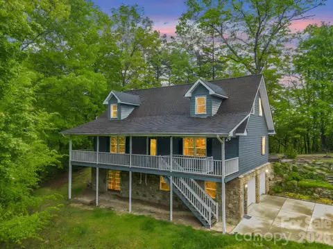 180 Canaday Dr, Brevard, NC 28712