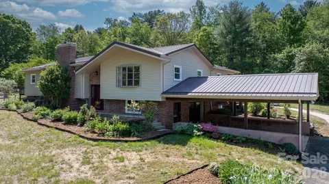 2113 White Pine Dr, Granite Falls, NC 28630
