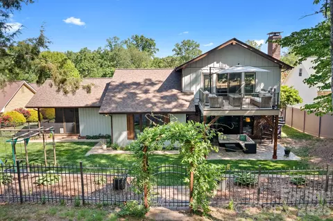 3469 Lake Shore S Rd S, Denver, NC 28037