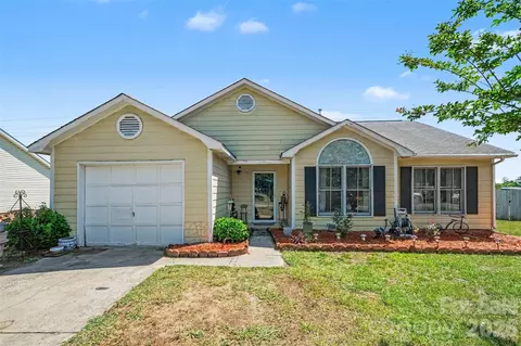 11125 Pinetta Ln, Charlotte, NC 28262