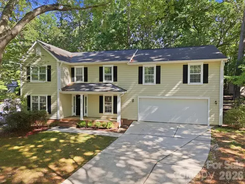 405 Leighton Ct, Matthews, NC 28105