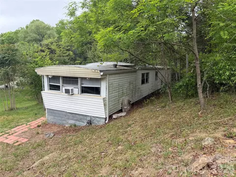 Exterior - 45 Overbrook Dr, Saluda, NC 28773 photo 4 of 4