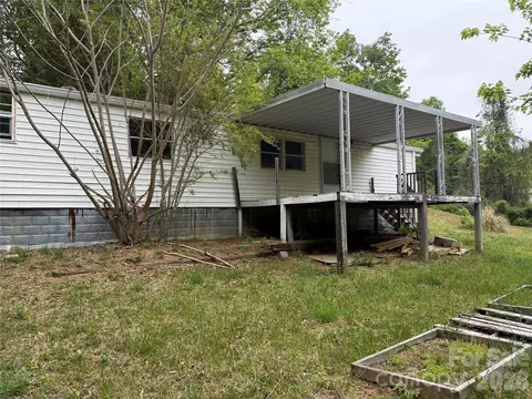 Exterior - 45 Overbrook Dr, Saluda, NC 28773 photo 3 of 4