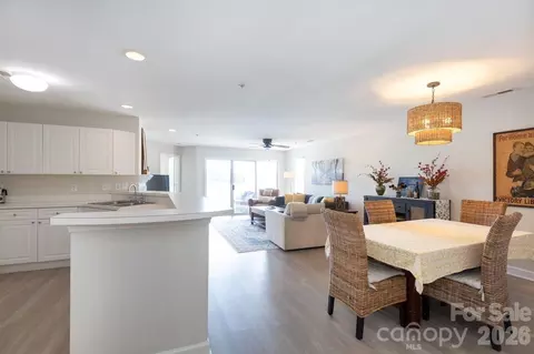 Other - 930 Jetton 29 St #29, Davidson, NC 28036 photo 2 of 6