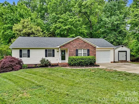 1040 Fox Run Se Cir SE, Concord, NC 28025