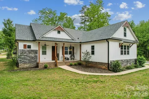1290 Dial St, Kannapolis, NC 28083