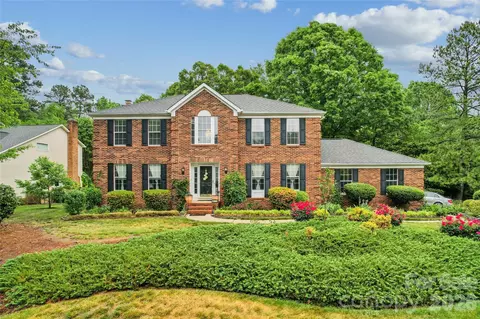 4113 Hallam Ct, Charlotte, NC 28269