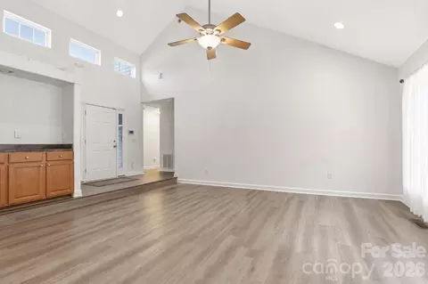 Living - 1689 Willowbrook Dr, Fort Mill, SC 29708 photo 2 of 3