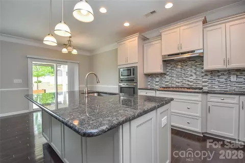 7227 Adirondack Dr, Denver, NC 28037