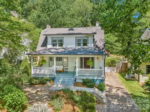22 Westover Dr, Asheville, NC 28801