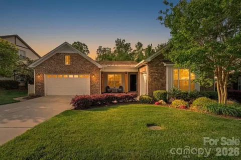 432 Granite Lake Ct, Denver, NC 28037