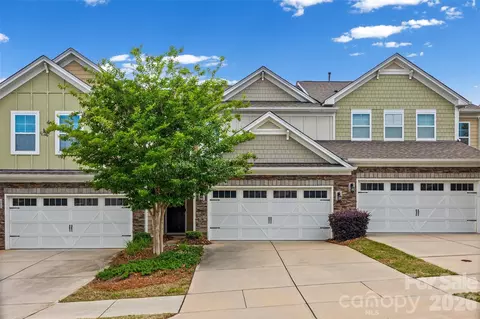 979 Pennington Dr, Lancaster, SC 29720