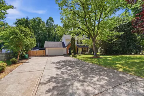 5226 Rockwood Rd, Charlotte, NC 28216