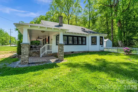 2355 Soco Rd, Maggie Valley, NC 28751