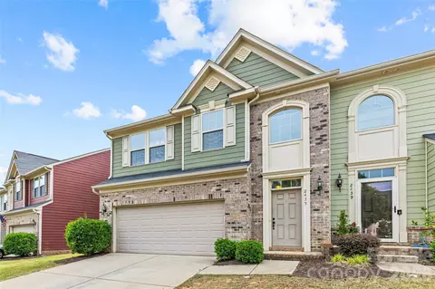 2435 Alyssa Ln, Charlotte, NC 28208