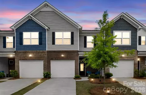 14136 Castle Nook Dr, Charlotte, NC 28273