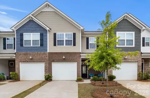 14136 Castle Nook Dr, Charlotte, NC 28273