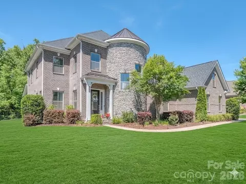 121 Enclave Blvd, Matthews, NC 28104