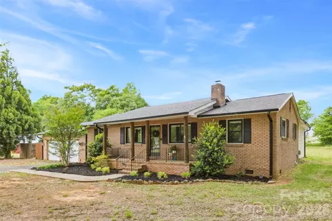 116 Old Barn Rd, Gold Hill, NC 28071