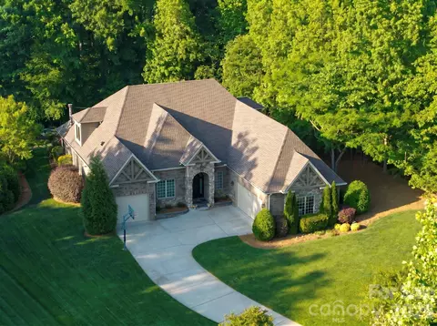 1206 Delaney Dr, Matthews, NC 28104