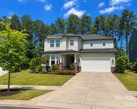 1560 Striped Bass Ln, Clover, SC 29710