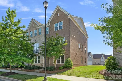 11523 Red Rust Ln, Charlotte, NC 28277