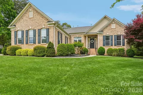 7873 Harbor Master Ct, Denver, NC 28037