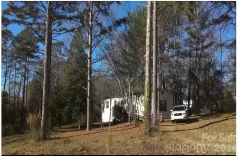 1357 Airport Rhodhiss 6 Rd #6, Hickory, NC 28601