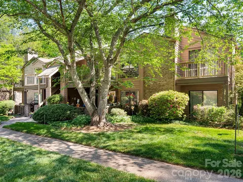 38 Ravncroft Lan Ln #E, Asheville, NC 28803