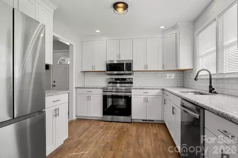 322 Holland Cir, Statesville, NC 28677