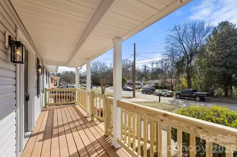322 Holland Cir, Statesville, NC 28677