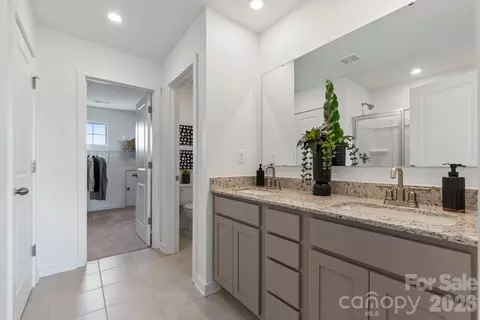 Entry Way - 2513 Switchgrass Ct, Monroe, NC 28110 photo 7 of 9