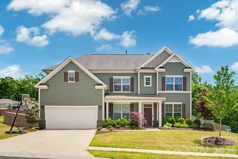 840 Oak Manor Se Dr SE, Concord, NC 28025