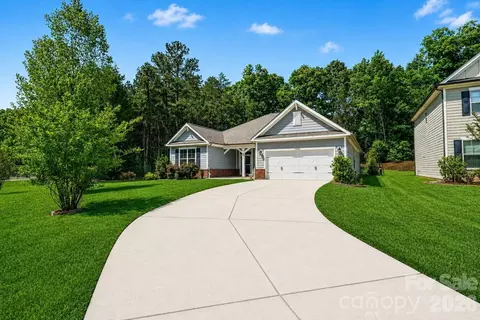 10883 Sparkle Creek Dr, Midland, NC 28107