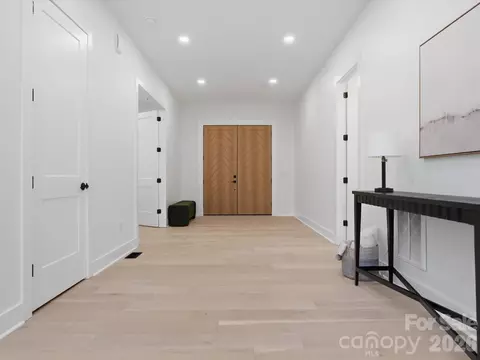 Entry Way - 511 Fowler Rd, Monroe, NC 28110 photo 1 of 4