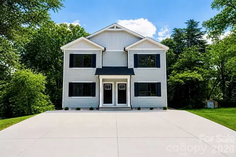 1038 12th Ne St NE, Hickory, NC 28601