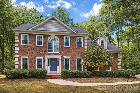 551 Dovefield Dr, Indian Trail, NC 28079