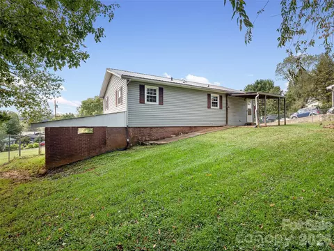 Other - 84 Candlelight Cir, Clyde, NC 28721 photo 14 of 17